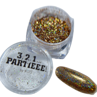 Raise Your Glass Glitters 3,2,1.. Partieee! by #LVS