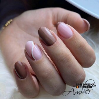 La Petite Gel Polish by #LVS | LP040 Sweaters &amp; Champagne 7ml