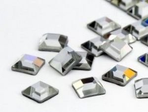 Swarovski Flat Backs Square 4mm Crystal 12pcs (25)