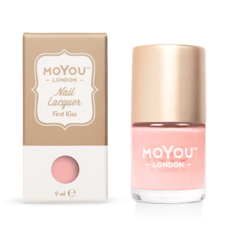 MoYou London | First Kiss